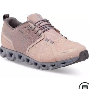 On - Women's Cloud 5 Waterproof Shoes in Pink with Grey.     No box